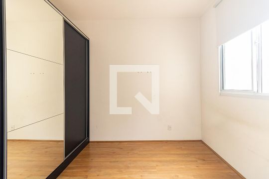 Quarto 1 de apartamento à venda com 2 quartos, 33m² em Parque Fongaro, São Paulo