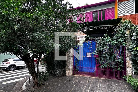 Fachada de casa para alugar com 4 quartos, 102m² em Brooklin, São Paulo