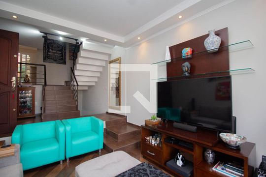 Sala de casa à venda com 3 quartos, 200m² em Vila Arcádia, São Paulo