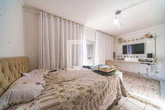 Quarto de casa para alugar com 2 quartos, 150m² em Jardim Stella, Santo André