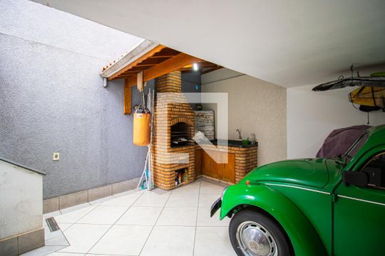 Garagem de casa à venda com 4 quartos, 260m² em Parque Vitoria, São Paulo