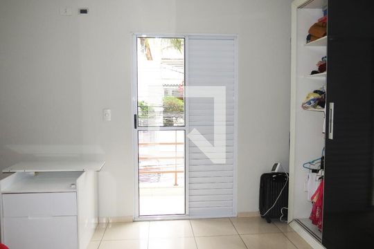 Quarto 1 de casa à venda com 3 quartos, 170m² em Vila Palmeiras, São Paulo