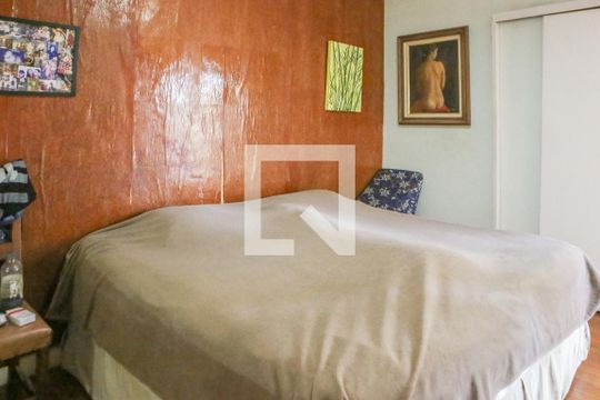 Suíte 1 de casa para alugar com 5 quartos, 300m² em Vila Pompéia, São Paulo