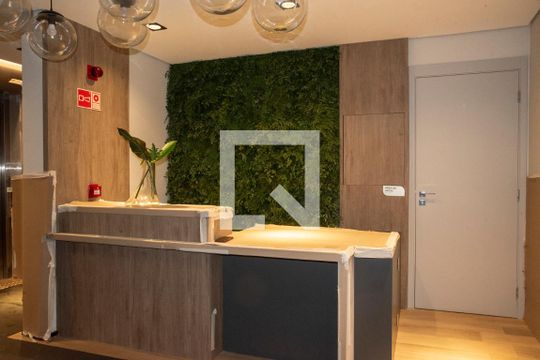 Hall social - Recepção de kitnet/studio para alugar com 1 quarto, 27m² em Vila Clementino, São Paulo