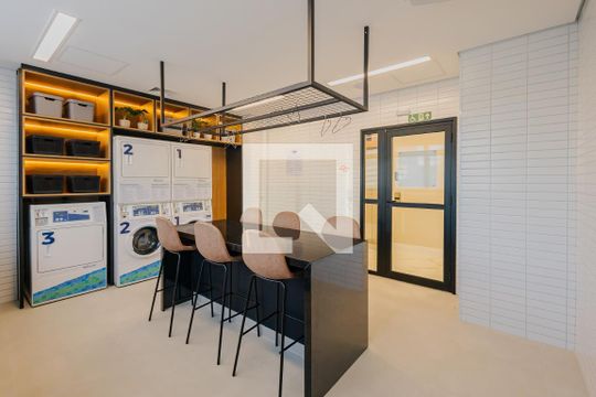 Lavanderia de apartamento à venda com 1 quarto, 24m² em Pinheiros, São Paulo