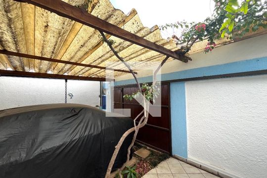 Garagem de casa para alugar com 3 quartos, 122m² em Parque Jabaquara, São Paulo