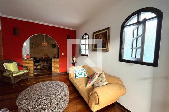 Casa para alugar com 3 quartos, 122m² em Parque Jabaquara, São Paulo