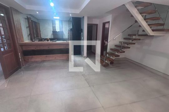 Sala de casa à venda com 5 quartos, 390m² em Floresta, Belo Horizonte
