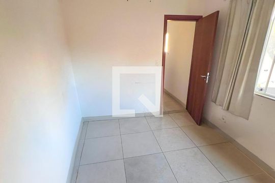 Quarto 5 de casa à venda com 5 quartos, 390m² em Floresta, Belo Horizonte