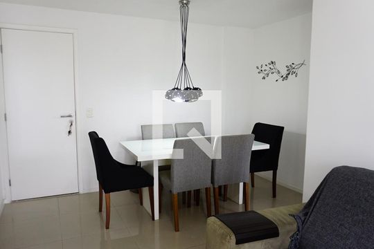 Apartamento para alugar com 2 quartos, 64m² em Jacarepaguá, Rio de Janeiro