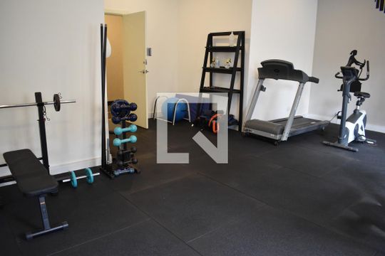 Área comum - Academia de apartamento para alugar com 2 quartos, 90m² em Batel, Curitiba