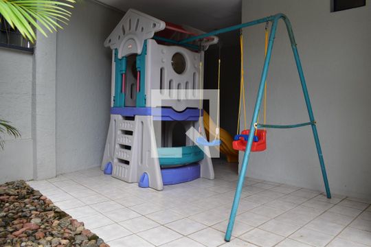 Área comum - Playground de apartamento para alugar com 2 quartos, 90m² em Batel, Curitiba