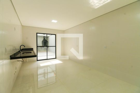 Cozinha de casa à venda com 3 quartos, 137m² em Vila Carrao, São Paulo