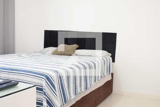 Suíte de apartamento à venda com 3 quartos, 74m² em Santo Inácio, Curitiba