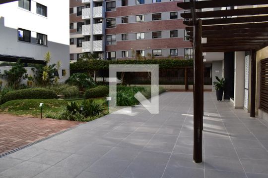 Área comum de apartamento para alugar com 3 quartos, 74m² em Santo Inácio, Curitiba