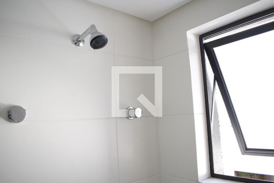 Banheiro Suíte de apartamento à venda com 3 quartos, 74m² em Santo Inácio, Curitiba