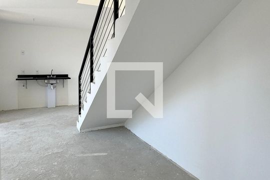 Corredor de apartamento à venda com 3 quartos, 121m² em Tamboré, Barueri