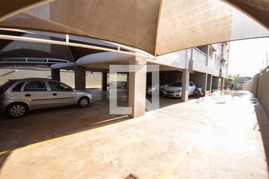 Garagem de apartamento para alugar com 2 quartos, 50m² em Ipiranga, Ribeirão Preto