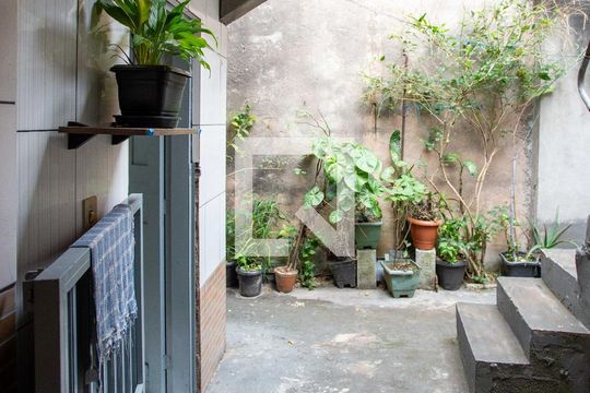 Área comum de casa à venda com 4 quartos, 124m² em Piraporinha, Diadema