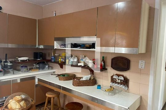 Casa à venda com 3 quartos, 165m² em Piratininga, Niterói