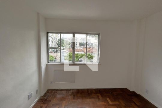 Quarto 1 de apartamento para alugar com 2 quartos, 65m² em Méier, Rio de Janeiro