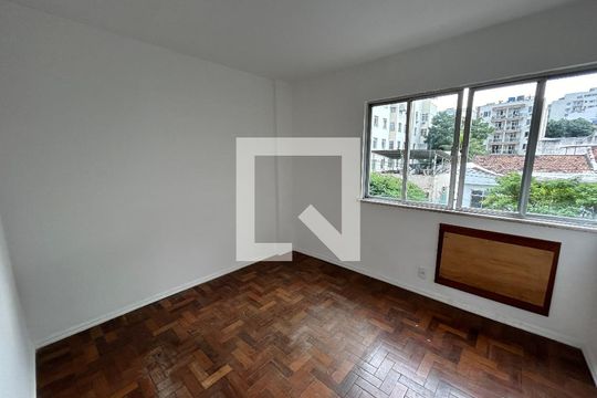Quarto 2 de apartamento para alugar com 2 quartos, 65m² em Méier, Rio de Janeiro