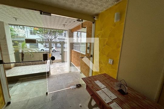 Hall de entrada de apartamento para alugar com 2 quartos, 65m² em Méier, Rio de Janeiro
