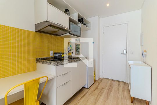 Cozinha de kitnet/studio à venda com 1 quarto, 22m² em República, São Paulo
