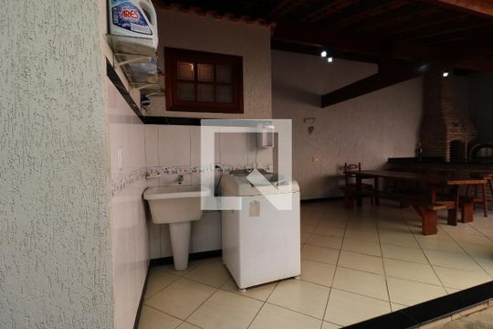 Área de Serviço de casa à venda com 3 quartos, 195m² em Jardim Santo Alberto, Santo André