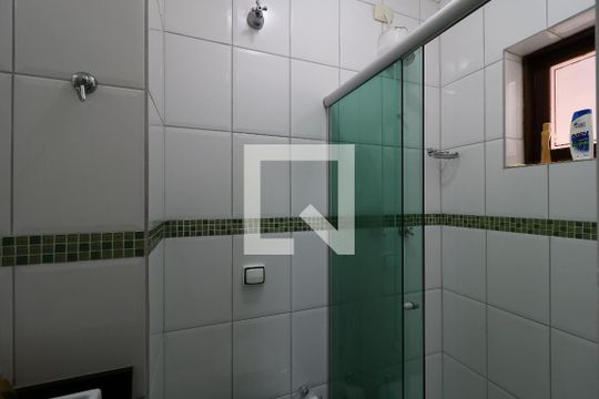 Banheiro da Suíte 1 de casa à venda com 3 quartos, 195m² em Jardim Santo Alberto, Santo André