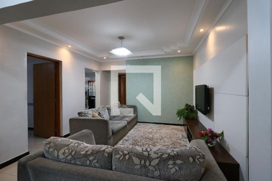 Casa à venda com 3 quartos, 195m² em Jardim Santo Alberto, Santo André