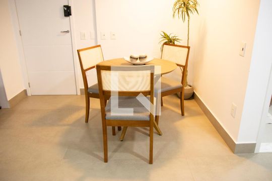 Studio de kitnet/studio para alugar com 1 quarto, 39m² em Setor Oeste, Goiânia