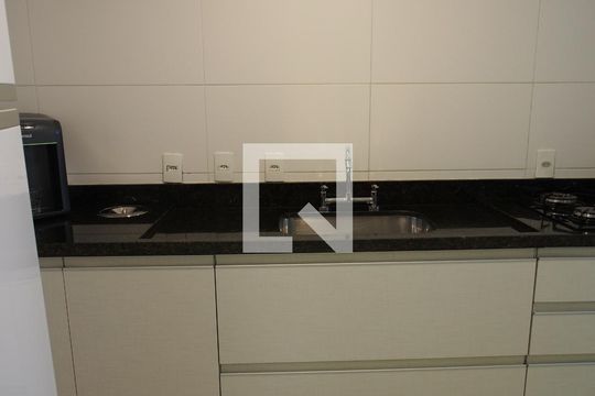 Cozinha e Área de Serviço de apartamento à venda com 3 quartos, 235m² em Parque da Represa, Jundiaí
