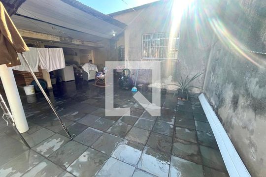 Quintal de casa à venda com 3 quartos, 119m² em Vila Isabel Eber, Jundiaí