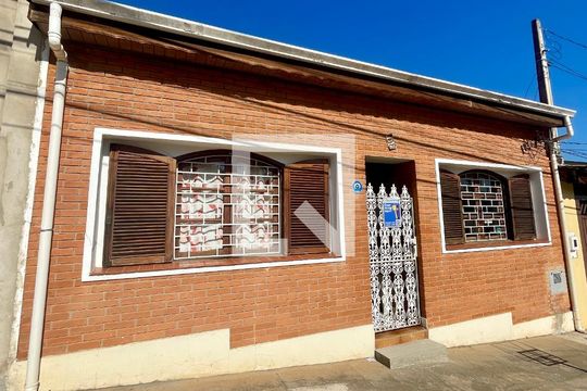 Fachada de casa à venda com 3 quartos, 119m² em Vila Isabel Eber, Jundiaí