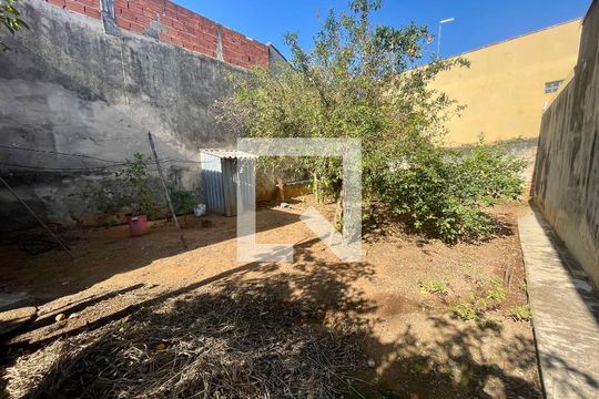 Quintal de casa à venda com 3 quartos, 119m² em Vila Isabel Eber, Jundiaí