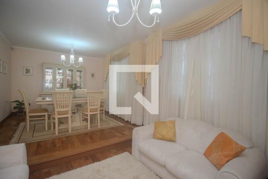 Casa à venda com 2 quartos, 230m² em Partenon, Porto Alegre