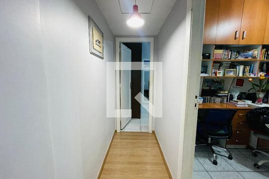 Corredor de apartamento à venda com 3 quartos, 132m² em Botafogo, Rio de Janeiro