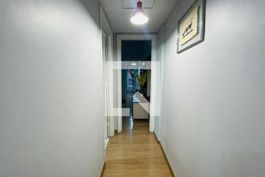 Corredor de apartamento à venda com 3 quartos, 132m² em Botafogo, Rio de Janeiro