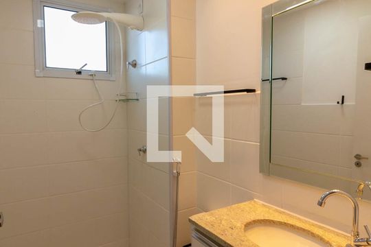 Banheiro de apartamento para alugar com 2 quartos, 55m² em Santa Maria, Belo Horizonte