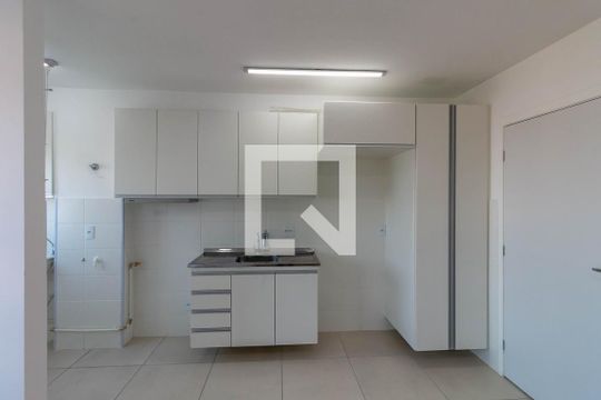 Cozinha de apartamento para alugar com 2 quartos, 55m² em Santa Maria, Belo Horizonte