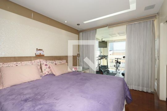 Suíte Master de casa à venda com 3 quartos, 380m² em Chácara Mafalda, São Paulo