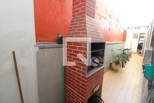 Churrasqueira de casa para alugar com 3 quartos, 121m² em Vila Antonieta, São Paulo