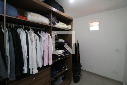 Closet Quarto 3 de casa para alugar com 3 quartos, 121m² em Vila Antonieta, São Paulo