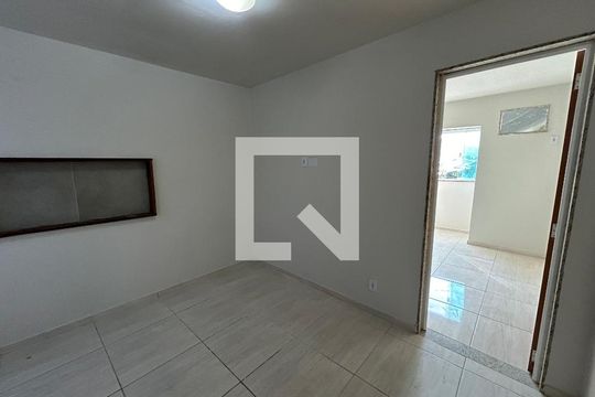 Quarto 2 de casa para alugar com 2 quartos, 50m² em Quintino Bocaiúva, Rio de Janeiro
