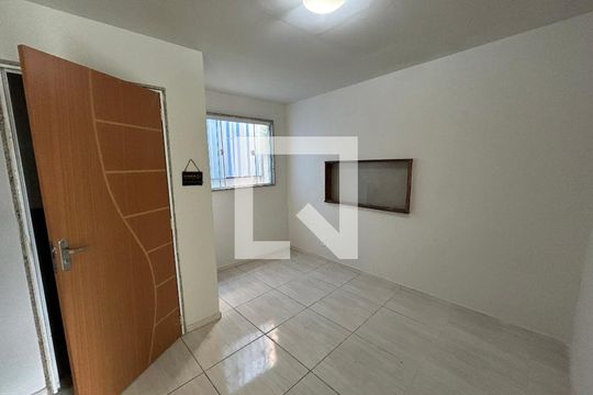 Casa para alugar com 2 quartos, 50m² em Quintino Bocaiúva, Rio de Janeiro