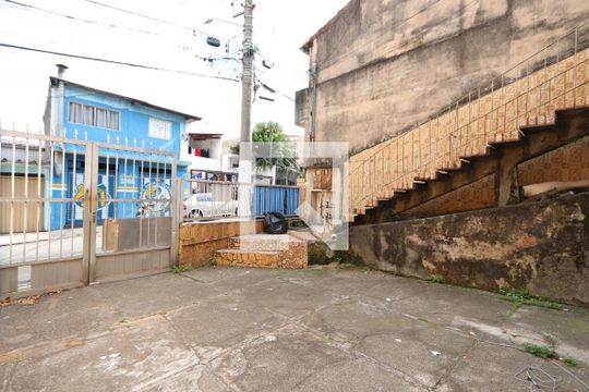 Garagem de casa à venda com 3 quartos, 290m² em Jardim Guairaca, São Paulo