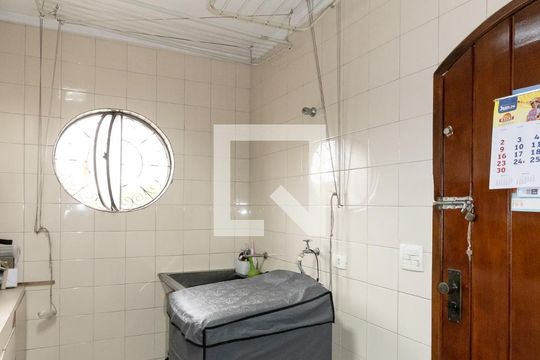 Área de Serviço de casa para alugar com 3 quartos, 440m² em Indianópolis, São Paulo