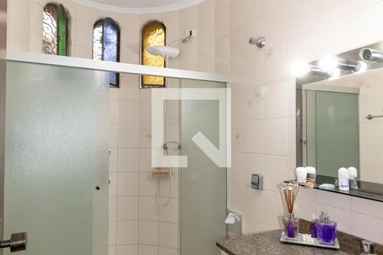 Banheiro do Quarto 1 de casa para alugar com 3 quartos, 440m² em Indianópolis, São Paulo
