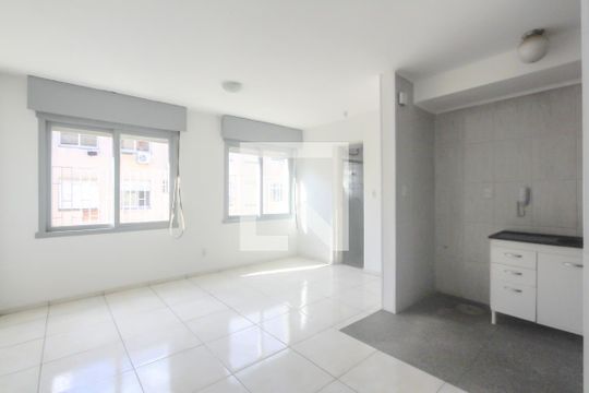 Kitnet/Studio à venda com 1 quarto, 30m² em Jardim Dona Leopoldina, Porto Alegre